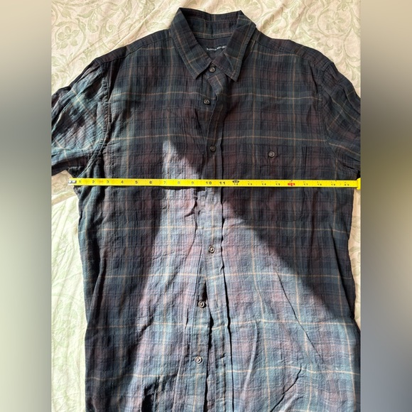 Banana Republic Untucked Crinkle Flannel Slim Fit Men's Shirt- Medium - Picture 8 of 8
